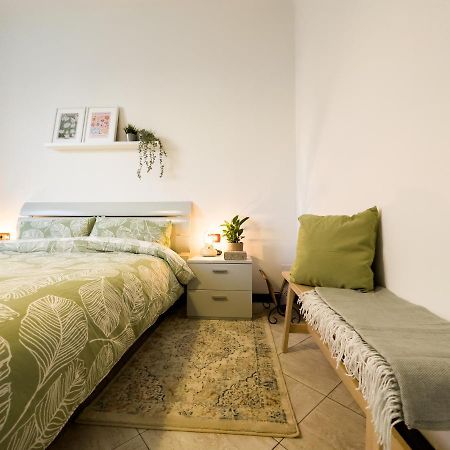 Ferienwohnung Litta'S Flat In Affori - 3 Mins Walk From Mm3 Mailand Exterior foto